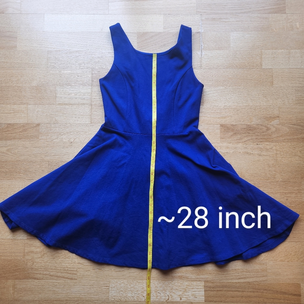 Lulu's Dress - Picture 8 of 10